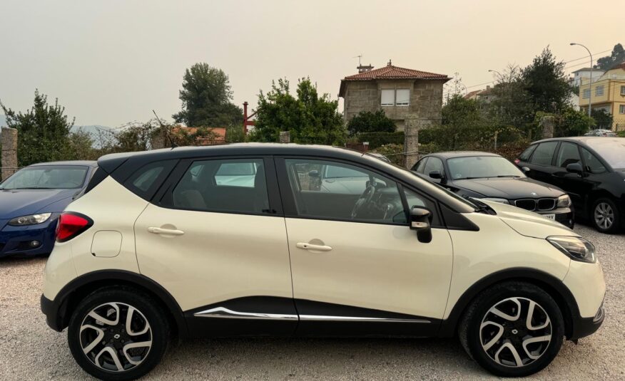 RENAULT CAPTUR ADVENTURE DCI ECO2