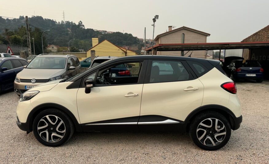 RENAULT CAPTUR ADVENTURE DCI ECO2